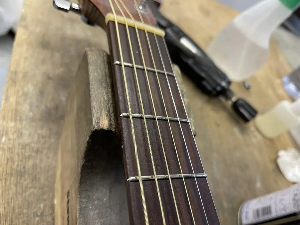 Martin 000X1AEフレット交換 | Guitar works Roost