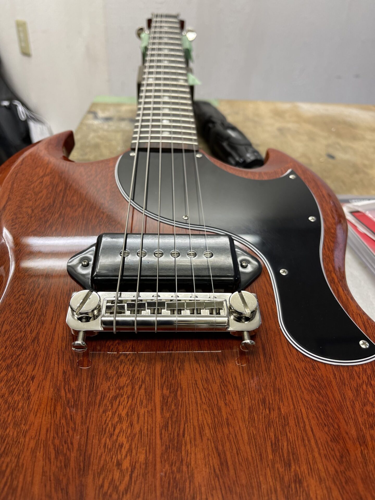 Gibson SG Junior 4弦ペグ欠損-